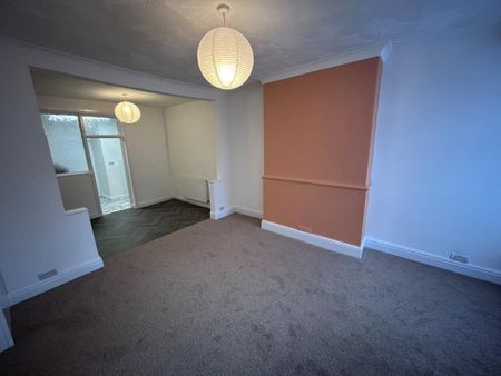2 bedroom terraced house to rent - Photo 4