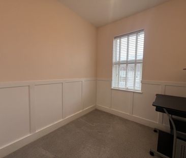 Chesterfield Road, Ashford, Surrey, TW15 - Photo 3