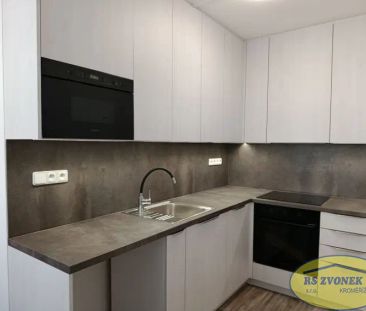Pronájem bytu 3+1 Hulín, Višňovce - Photo 1