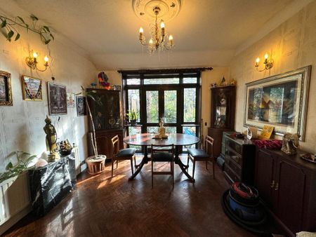 6 bedroom end of terrace house to rent - Photo 4