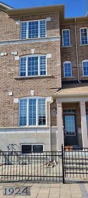 For Lease - 1924 Donald Cousens Parkway, Markham, Ontario - Photo 1