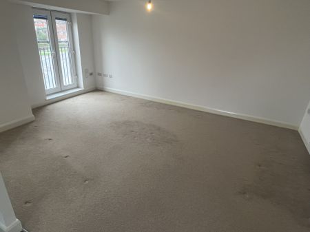 Pearsons Way, Leeds, Seacroft - Photo 2