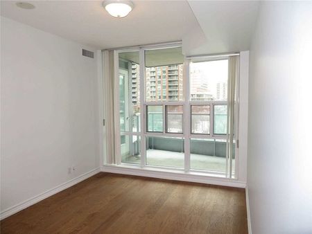 For Lease - 33 Elm Drive Unit# 406, Mississauga, Ontario - Photo 4