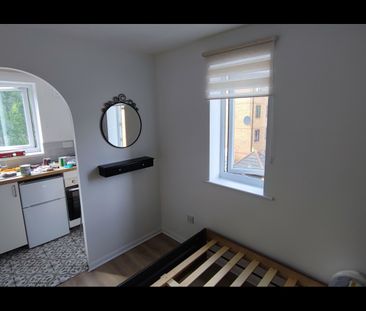 1 Bed Flat, Bream Close, N17 - Photo 4