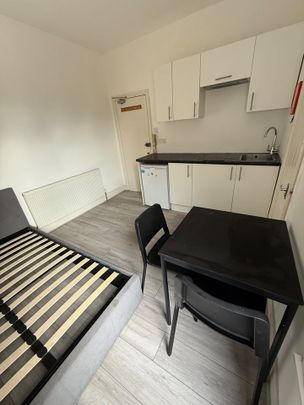 Studio Flat, Myddleton Road, N22 - Photo 1