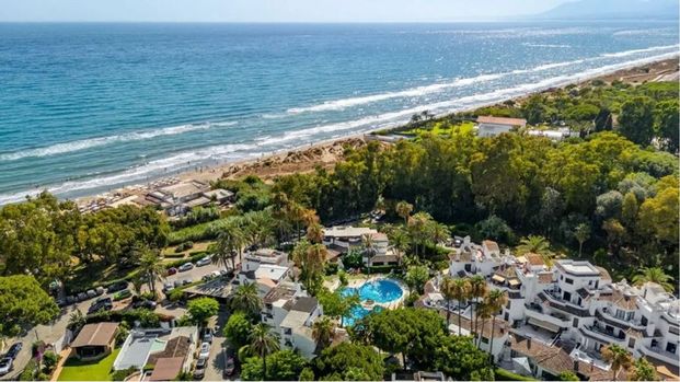 3 bedroom luxury Apartment for rent in Marbella Del Este, Spain - Photo 1