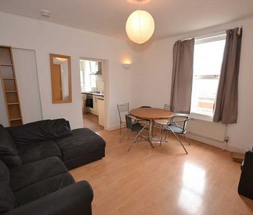 5 Bed - Addington Road, Reading - Photo 4