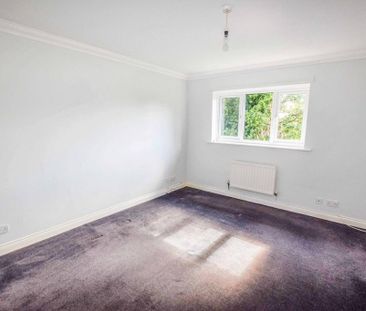 4 bedroom detached house to rent - Photo 2
