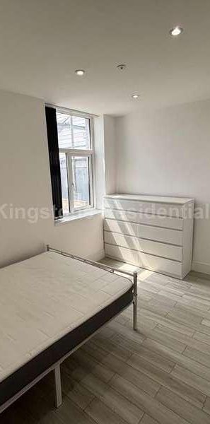 Colum Road, Cathays, CF10 - Photo 1