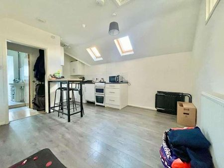 Glendinning Avenue, Weymouth, DT4 - Photo 3