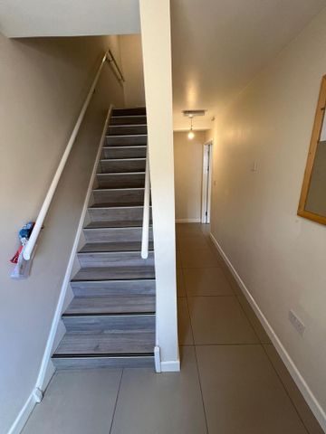 8 bedroom terraced house to rent - Photo 4