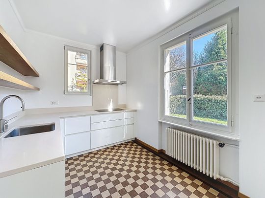 In a residential neighborhood! - Photo 1