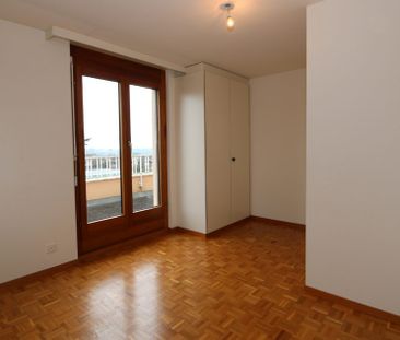 Appartement en attique de 5,5 pièces avec terrasse à Perly - Photo 4