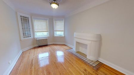 235 Charlotte St - Photo 2