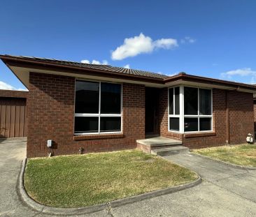 3/16 Canberra Avenue, Dandenong South. - Photo 2