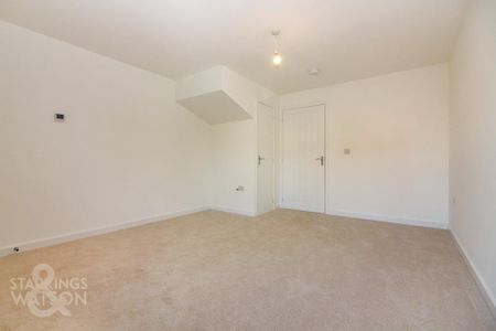 3 bedroom townhouse to rent - Photo 2