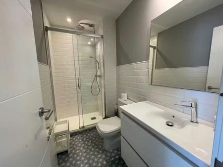 Carrer de Santa Àgata, Barcelona, Catalonia 08012 - Foto 4