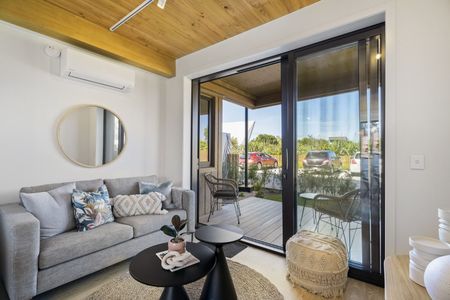 Brand New in Mount Albert! - Photo 3