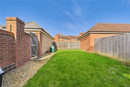 3 bedroom semi-detached house to rent - Photo 3