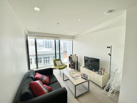 3 Bedroom Apartment in Forte - Photo 2