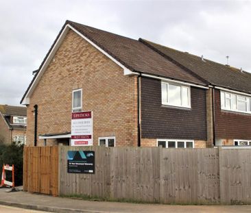 2 bedroom end of terrace house to rent - Photo 5