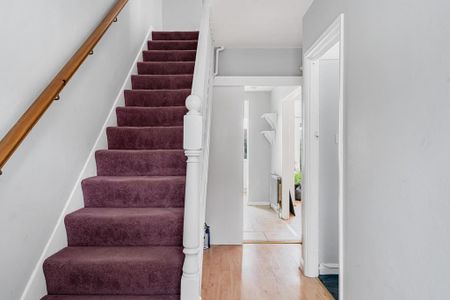 3 bedroom end of terrace house to rent - Photo 5