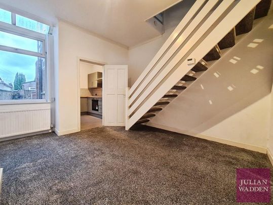 2 bedroom terraced house to rent - Photo 1