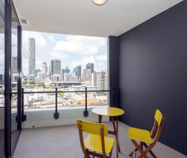 Luxurious Apartment in South Brisbane! - Photo 6