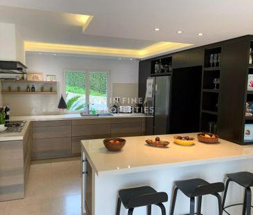 Location Maison 6 pièces 240m² VALBONNE 06560 - Photo 4