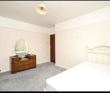 3 Bed Semi-Detached House, Marshfield Road, BS16 - Photo 3