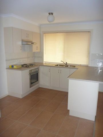 Comfort in a Prime Ridgehaven Location - Photo 4