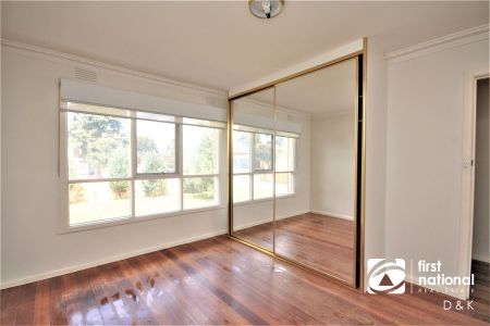 27 Winnington Street, 3023, Deer Park Vic - Photo 2