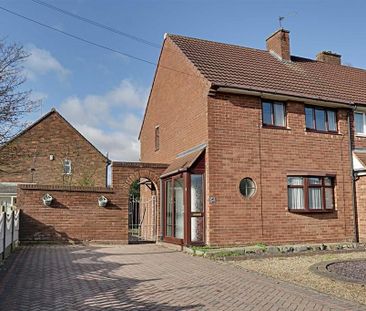2 bedroom end of terrace house to rent - Photo 1