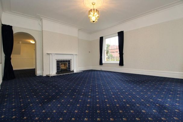 5 bedroom semi-detached house to rent - Photo 1