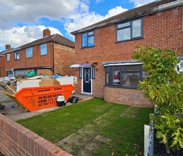 3 bedroom semi-detached house to rent - Photo 6