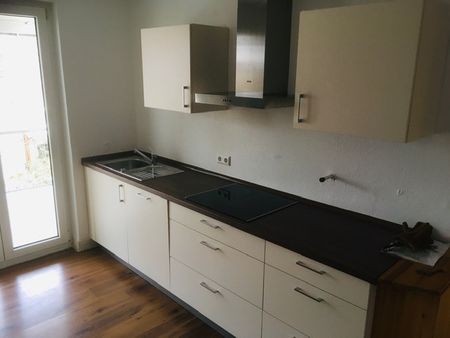 schöne, verkehrsgünstig gelegene Wohnung in Freiburg - Photo 5