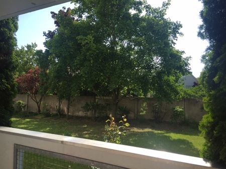 Location Appartement 3 pièces 76m² - Photo 4