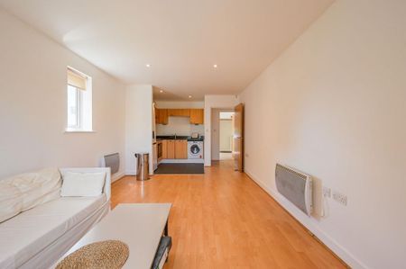 1 bedroom flat to rent - Photo 3