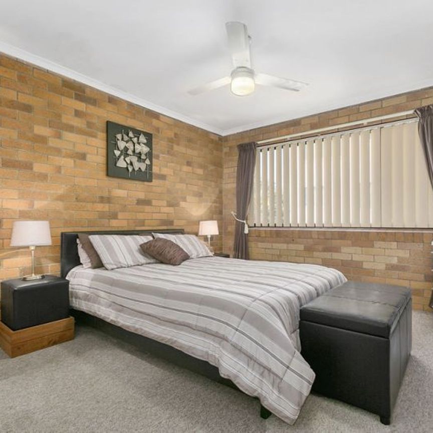 THREE BEDROOM TOWNHOUSE IN SOUGHT AFTER LOCATION - Photo 1