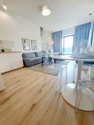 Apartament z balkonem w Hanza Tower - Фото 1