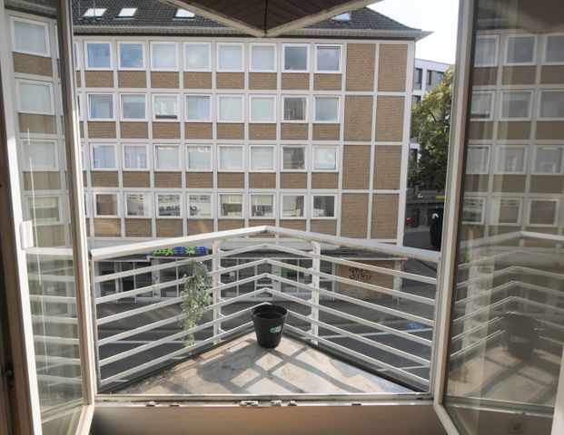 Schöne 2-Zimmerwohnung mit zwei Balkonen in Verkehrsgünstiger Aachener Lage! - Foto 1