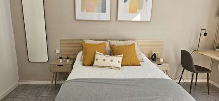 Carrer de Pau Claris, Barcelona, Catalonia 08037 - Photo 5