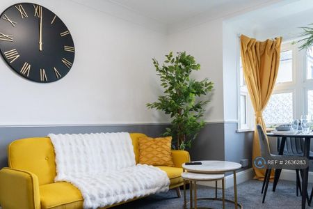 2 bedroom detached house to rent - Photo 4