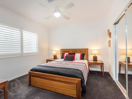 2/76 Jamieson Street, Bulimba QLD 4171 - Townhouse For Rent | Domain - Photo 4