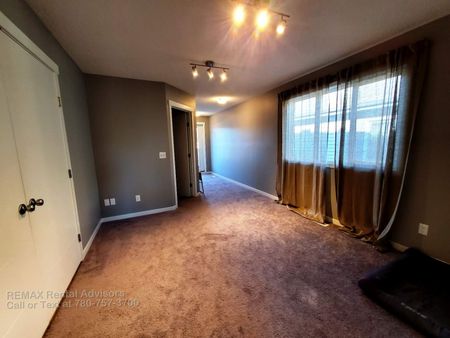 190 Santana Crescent - Photo 4