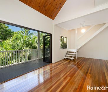 ISLAND LIVING - Photo 2
