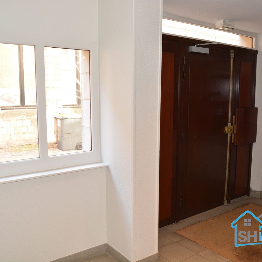 Location Appartement 2 pièces 45m² LILLE 59000 - Photo 1