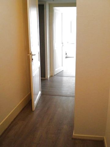 Location Appartement 2 pièces 65m² ST RAMBERT D ALBON 26140 - Photo 2
