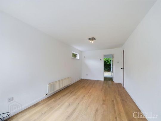 17 Hampton Strand, Belfast, BT7 3BY - Photo 1