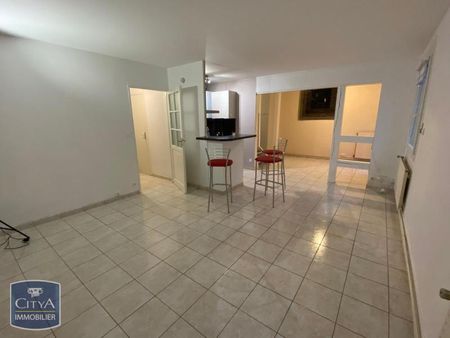 Location Appartement 4 pièces 86m² BOURGES 18000 - Photo 2